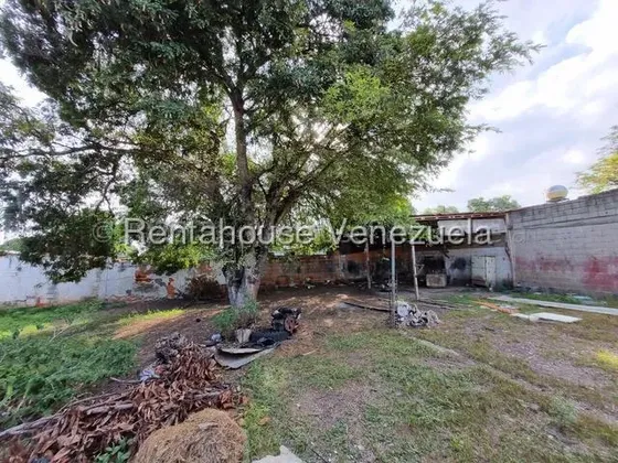 Héctor Malavé Vende Amplio Local Comercial En La Mata Cabudare, Ideal Para Cualquier Tipo De Actividad Comercial, Deposito O Emprendimiento.
