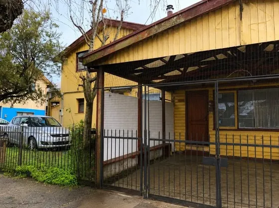 Casa Esquina | 2 Propiedades Independientes | Valdivia