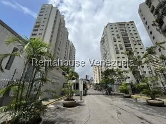 Apartamento En Alquiler. Bello Monte. Mls 25-23800