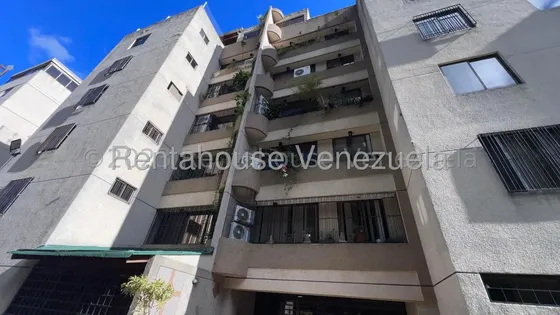 Apartamento En Venta - Urbanización Miranda - Antonieta Franco - Mls 26-15376