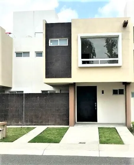 Venta Casa En Paseo Arboleda Toluca