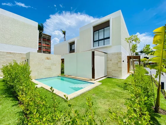 Hermosa Villa De Playa Con 2 Habitaciones Y Piscina De Venta En Green One Playa Dorada!