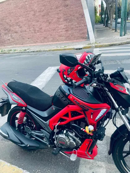 Veloci Razzer