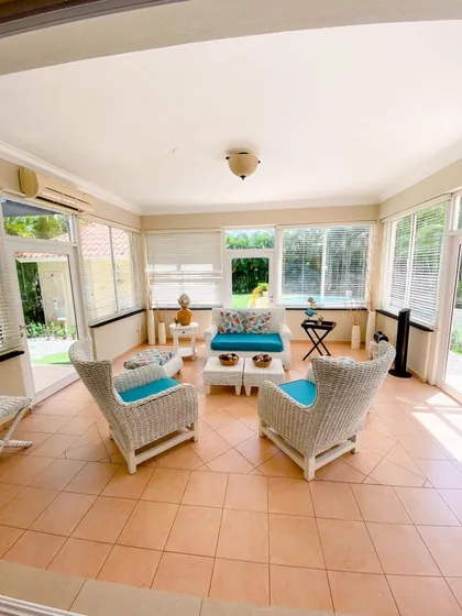 Hermosa Villa En Alquiler De 3 Habitaciones, En Juan Dolio- Metro Country Club.