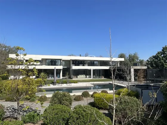 Casa En Venta Borde Cancha En Las Brisas De Chicureo Colina