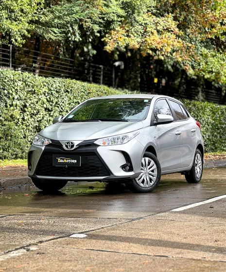 Toyota Yaris Sport 1.5 Xli C 4x2 Mt 4p