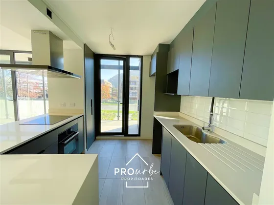 Departamento En Venta De 3 Dorm. En Lo Barnechea