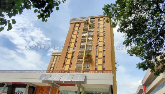 Gbf 25-14195 La Floresta Venta De Hermoso Y Amplio Apartamento  Comunícate Conmigo Ya.