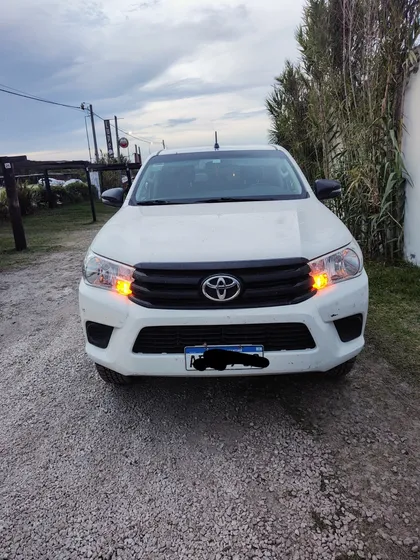 Toyota Hilux Pick-up 2.4 Cd Dx 150cv 4x4