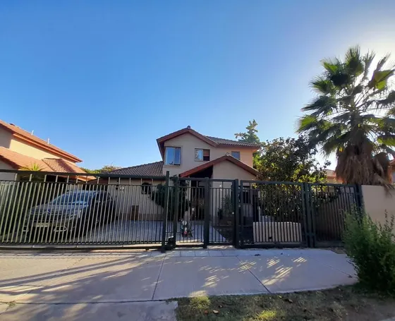 Casa 3d  3b Con Piscina Y Quincho En Remanso De Chicureo