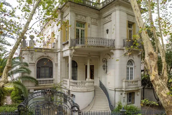 Única Casa En Excelente Estado En Pocitos  Ideal Para Embajada O Gran Empresa