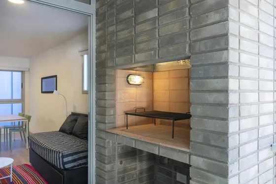 2 Ambientes Con Balcon Con Parrilla , Tambien Apto Para El Uso Profesional