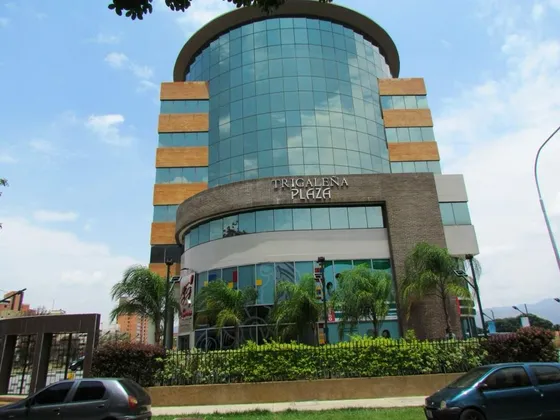 Oficina En Alquiler C.c Trigaleña Plaza Gm