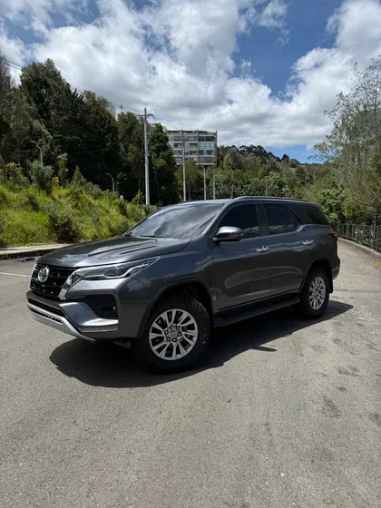 Toyota Fortuner 2.7l