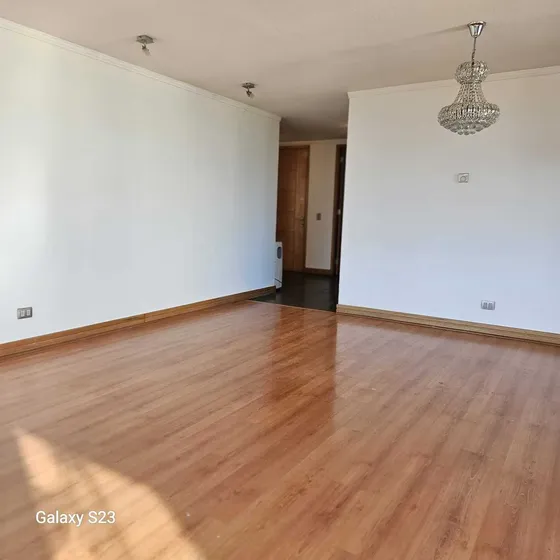 Arriendo Amplio Y Luminoso Depto Vitacura (174149)