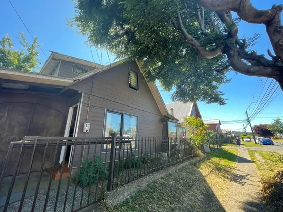Casa Con 6 Dormitorios En Villa Capreva  $ 143.000.000.