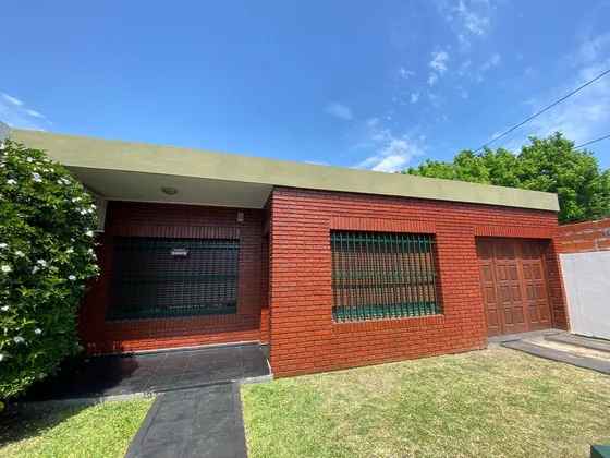 Casa 4 Ambientes En Venta José C. Paz