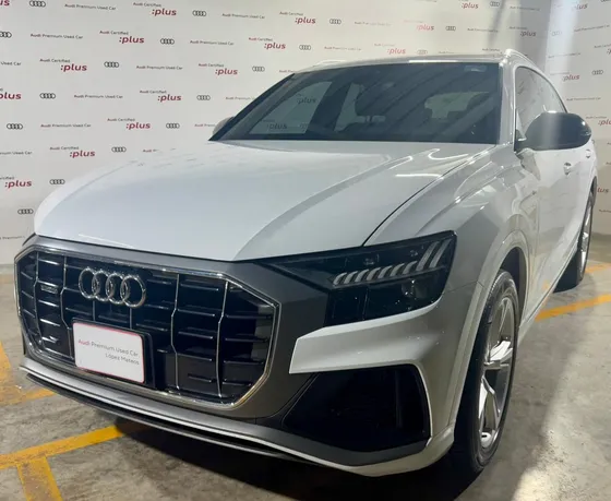 Audi Q8 3.0 V6 S Line Mild Hybrid 5 Pasajeros At