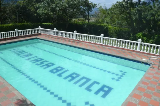 Finca En Venta Barbosa Con Piscina Aru