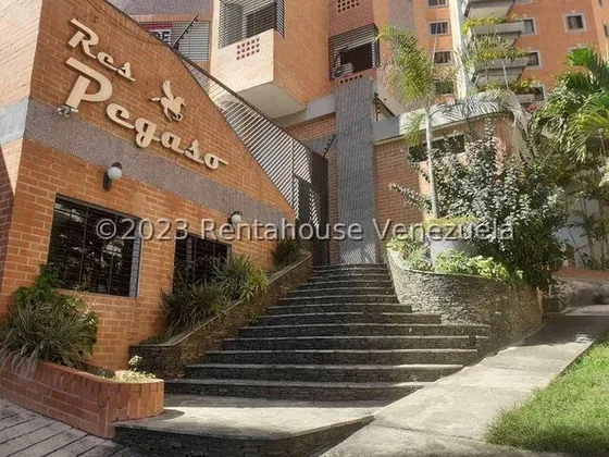 Apartamento Con Amplio Balcon Venta En Urb El Parral Valencia Carabobo Leida Falcon Lf24-11977