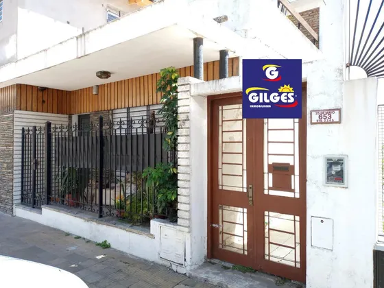 Venta Ph 5 Amb.  En 2 Ptas. En Ramos Mejía  Muy Buen Estado  Y Ubicación