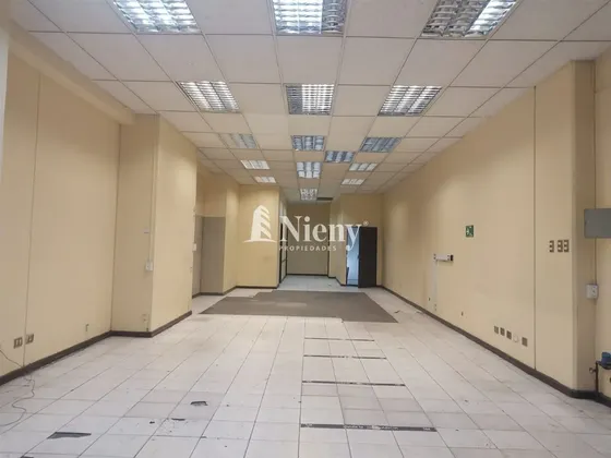 Local Comercial Calle Blanco, En Arriendo En Valparaíso