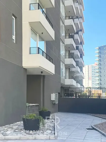 Se Vende Promesa Estudio 1d + 1b Edificio Vista Colón