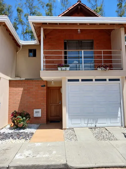 Casa En Venta En Viva La Ceja. Cod V12665