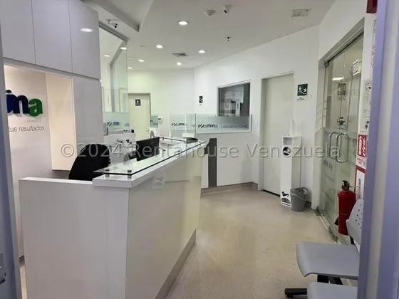 Baja De Precio Oficina En La Trinidad Mls 25-4. Andrea Schmidt