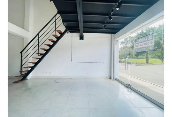 En Arriendo Local Comercial La Ceja