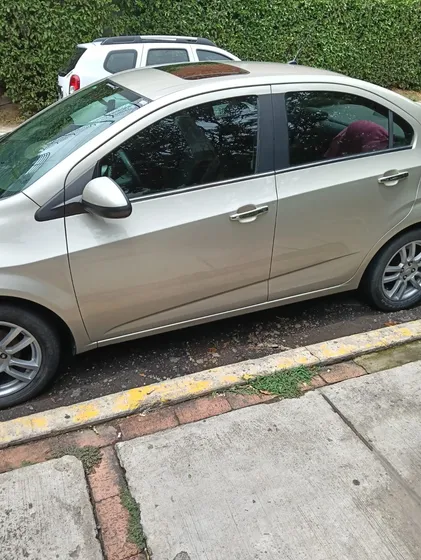 Chevrolet Sonic 1.6 Lt 4 P