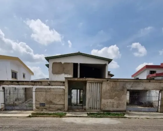 Carolina Romero Vende Casa Obra Gris, Urb Valles Del Camoruco Valencia Edo Carabobo Us 160.mil