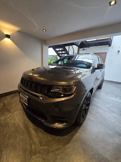 Jeep Grand Cherokee 6.4 Srt-8 At