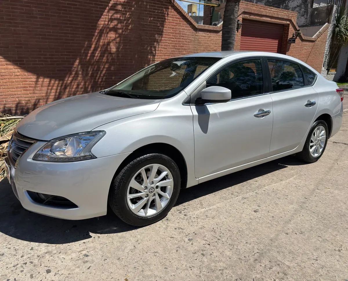 Nissan Sentra 1.8 Advance Pure Drive.
