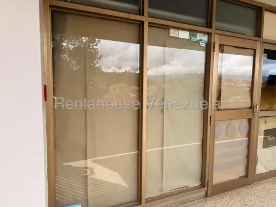 Paseo Vip Alquila Local Comercial 49mt2 Ubicado En La Tahona