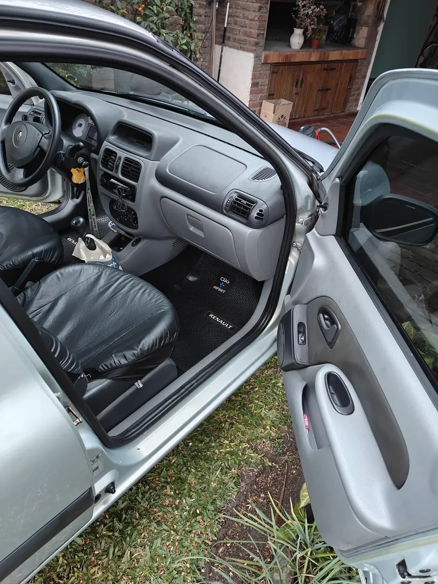 Renault Clio 1.6 Infinit538336119877150726