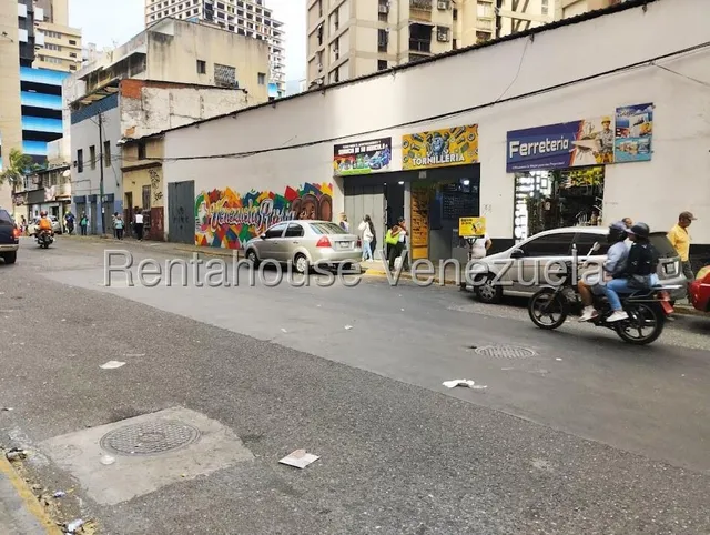 Local A Pie De Calle En Alquiler, Urb. La Candelaria