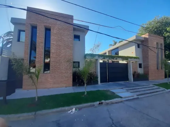 Oportunidad Venta Duplex 3 Ambientes - Piscina