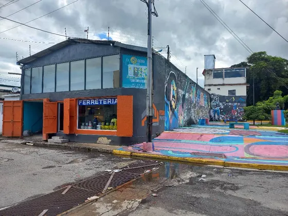 Oportunidad Galpon En Alquiler/frente Al Centro Comercial Hiper Jumbo/pg1112