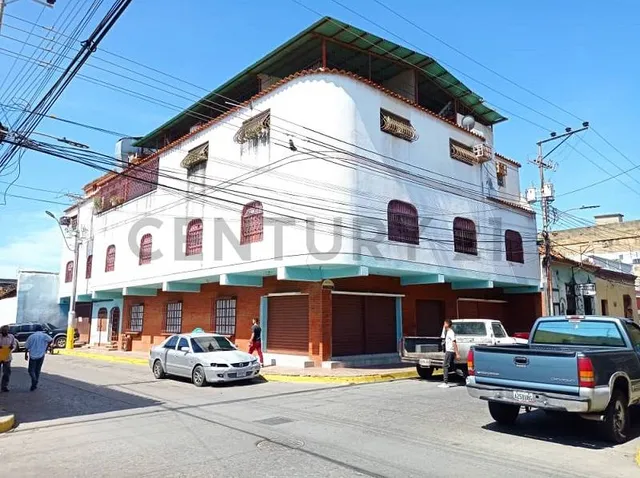 Edificio En Venta En Barcelona. Calle Carabobo