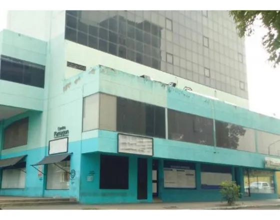 Venta Local Comercial A Pie De Calle En Cc El Parragon Barqto