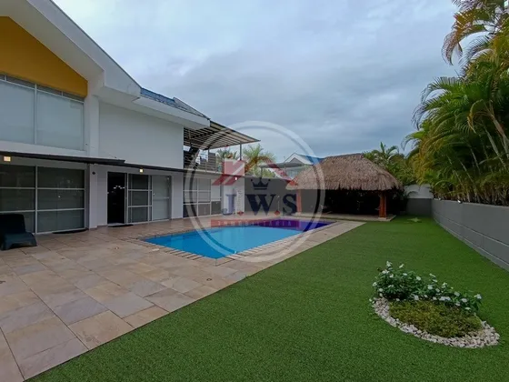 Casa Campestre En Venta En Condominio Palma Real, Restrepo, Meta