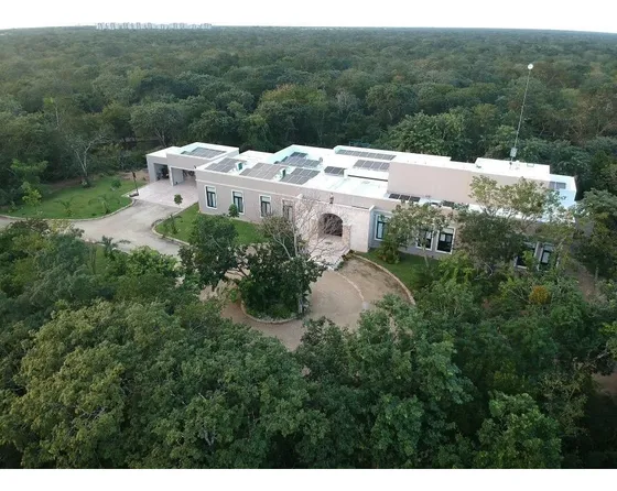 Luxurious Residence For Sale In Exclusive Condo Located In Northern Mérida