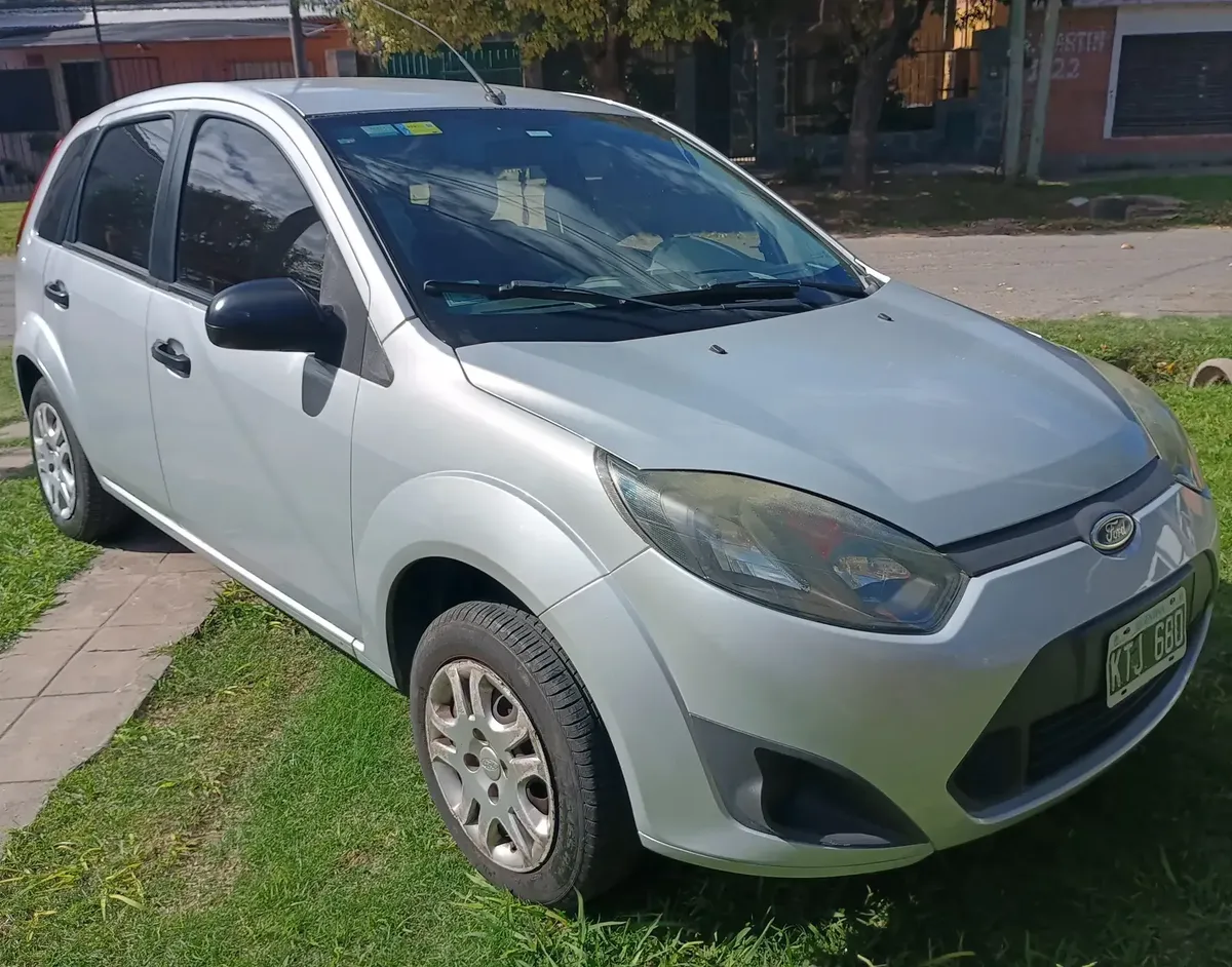 Ford Fiesta 1.6 One Ambiente Plus 98cv
