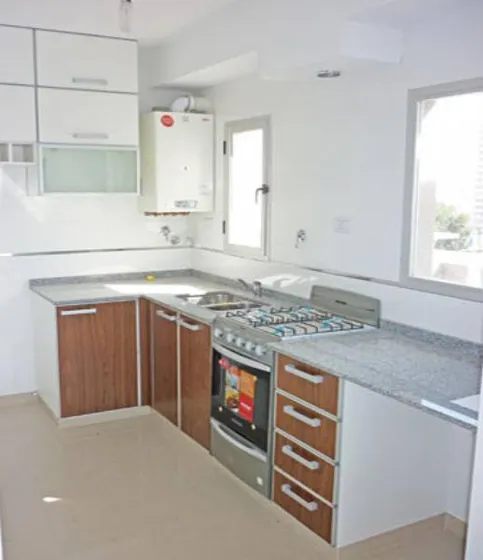 Piso 3 Amb Categoria Moderno Con Cochera ,terraza Propia Y 2 Baños Completos.