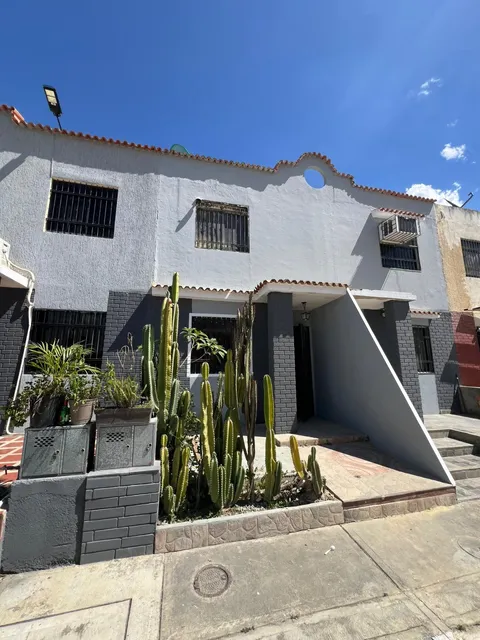 Se Vende Town-house En Res. Valle De San Francisco (sr)