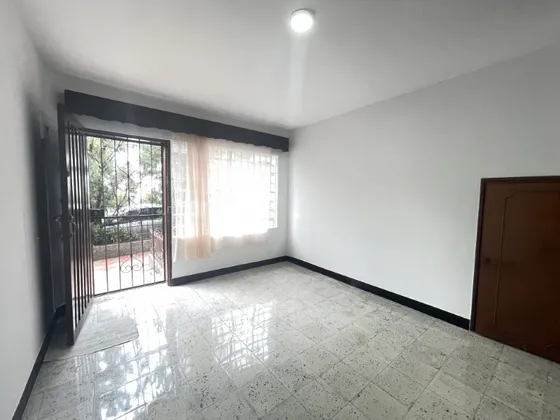 Casa En Arriendo Ubicada En Medellin Sector Santa Monica (26159).