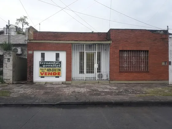 2 Casas Al Valor De Una Con Entradas Independientes! Excelente Oportunidad Ideal 2 Familias! Oferta Imperdible Por Viaje!