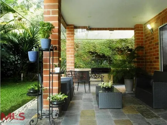 Venta De Casa En Sabaneta Con Buena Vista(mls#230800)