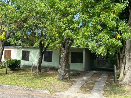 Casa Para Alquilar En Represa De Palmar De 3 Dormitorios